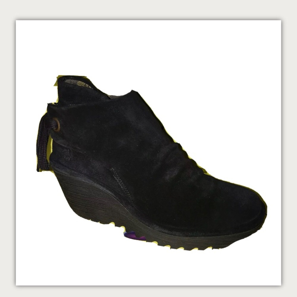 NEW!! Ankle Boots Fly London Size 5 Black